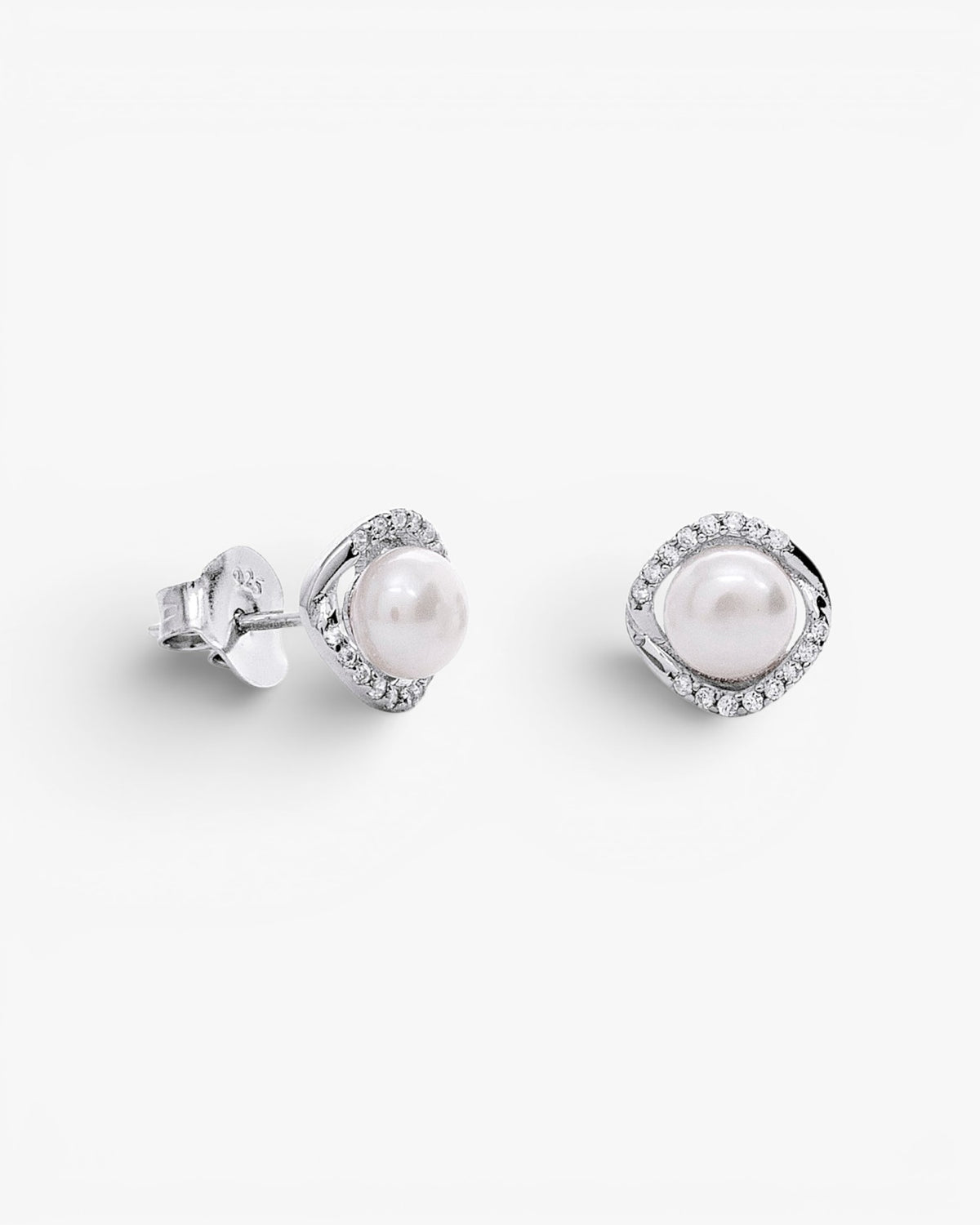 Pendientes de plata con perla y halo de circonitas