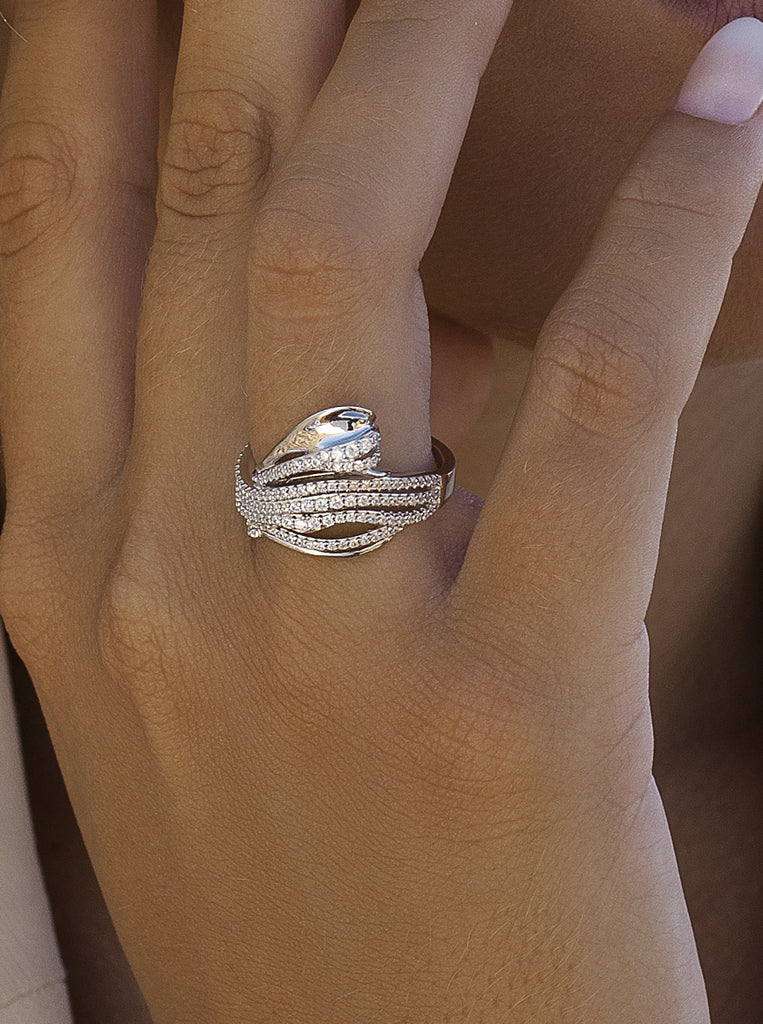 Silver zirconia rings with a wide interlocking design