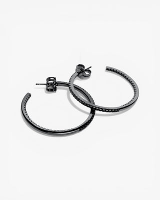 Pendientes aros medianos doble raíl de circonitas negras diseño cuadrado y baño de rutenio