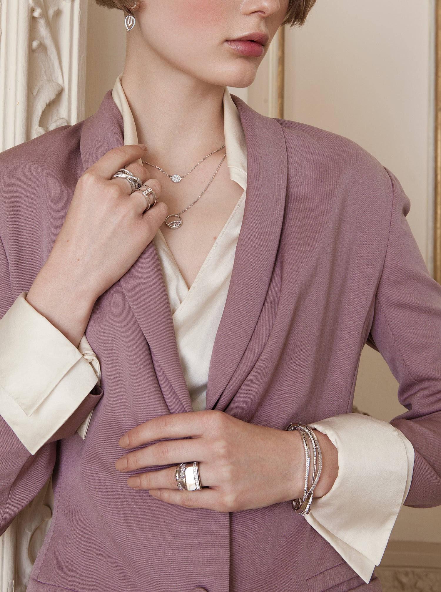 Anillo circonitas triple raíl cruzado