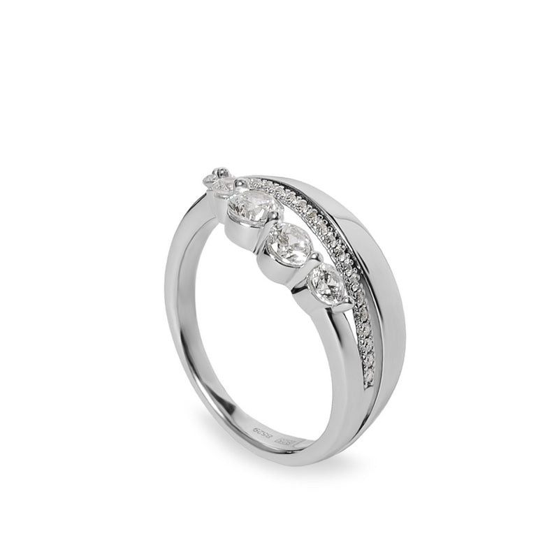 Anillo con circonitas de plata diseño lineal