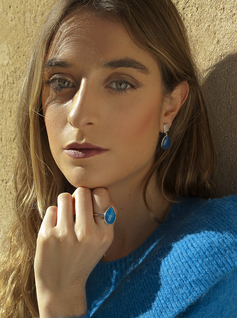 ring silver with stone Blue in drop shape