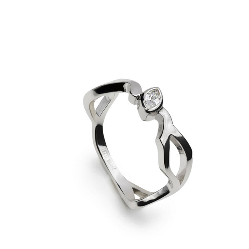 Anillo de plata tipo nudo con circonita central-LINEARGENT