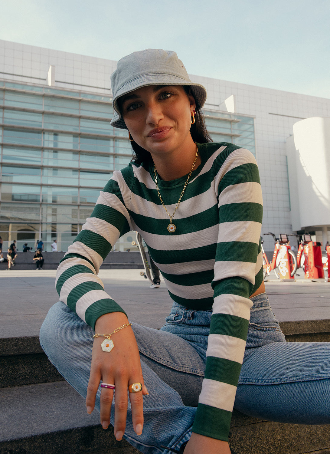 ring triple varnish zirconia in tone violet