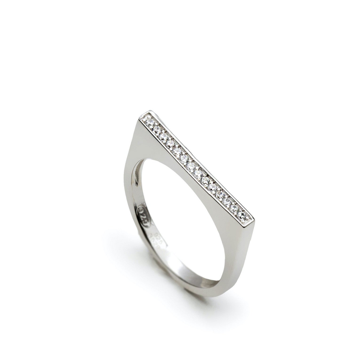 Anillo fino de plata con circonitas estilo cuadrado-LINEARGENT