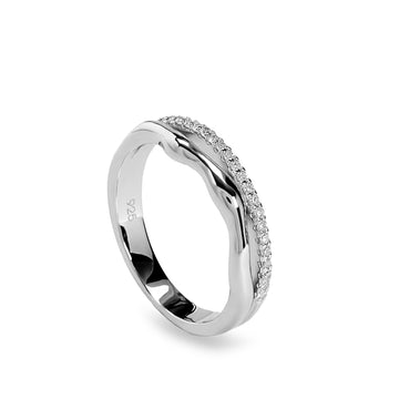 Anillo fino de plata irregular doble con circonitas