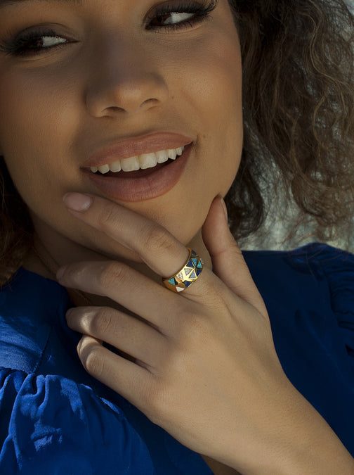Anillos anchos con lapislazuli y circonitas bañado en oro-LINEARGENT