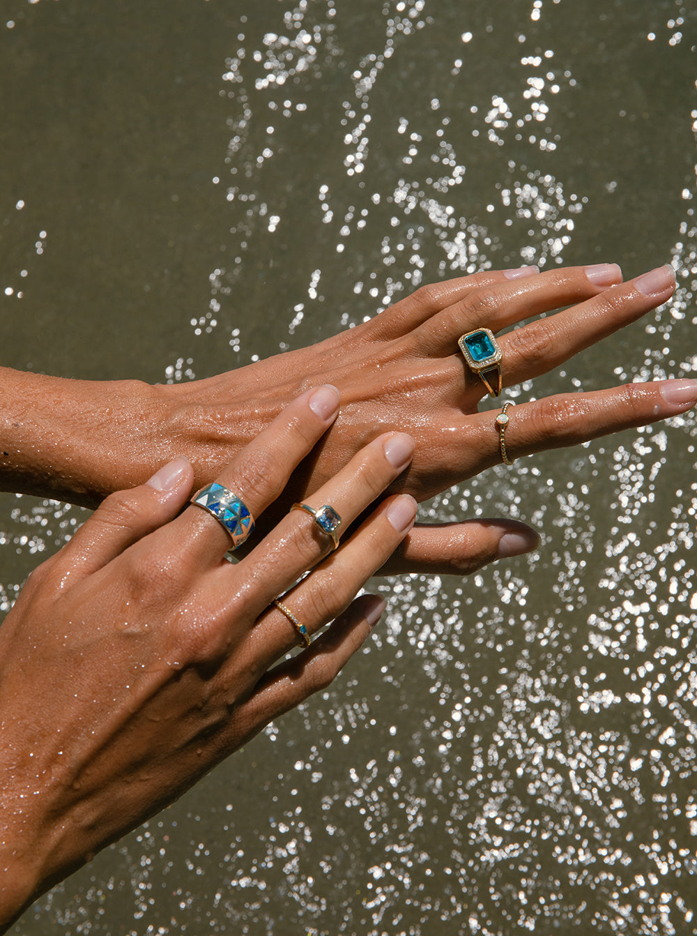 Anillos anchos con lapislazuli y circonitas bañado en oro-LINEARGENT