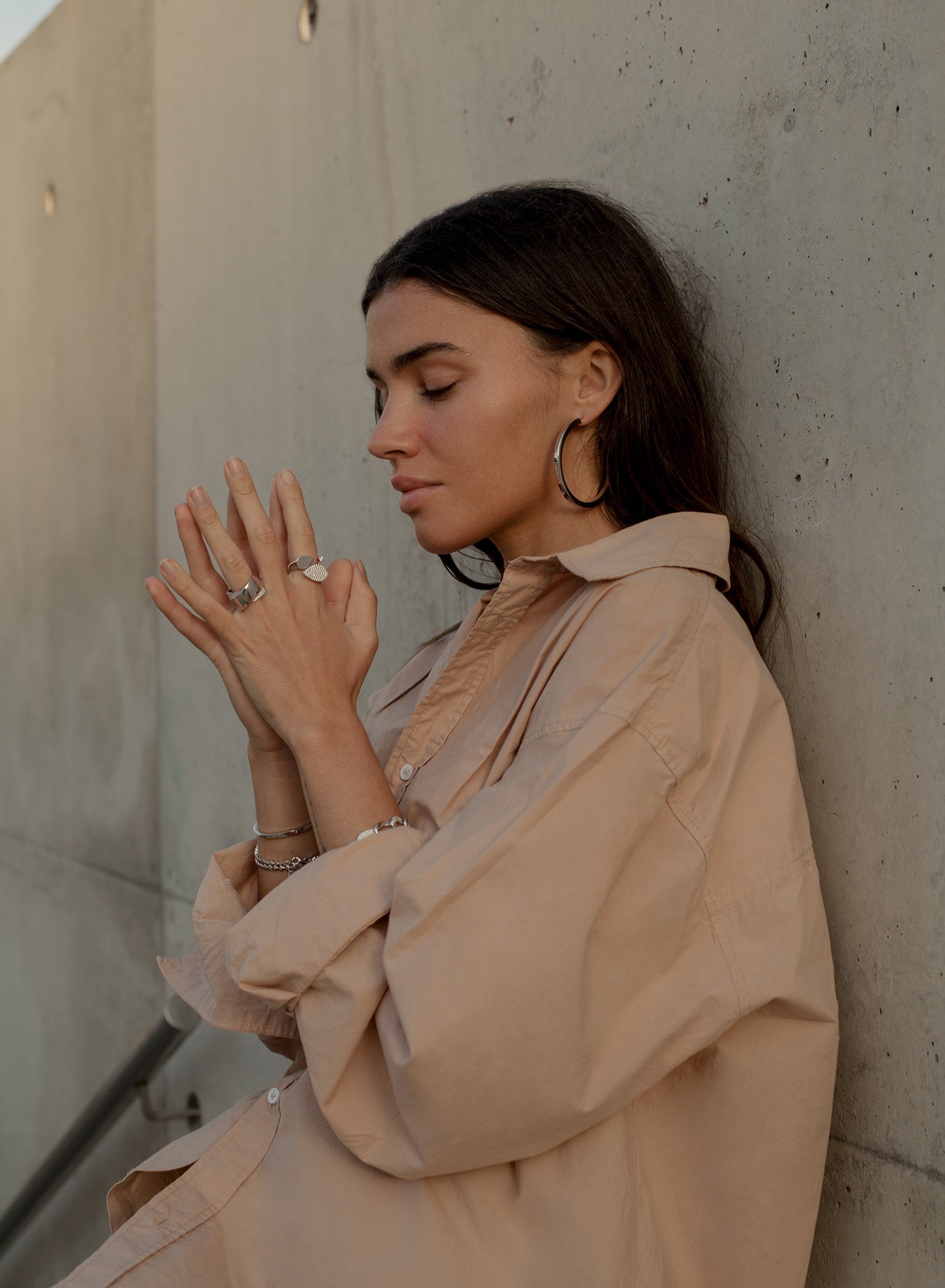 Anneaux larges design de bandes épaisses et zircons