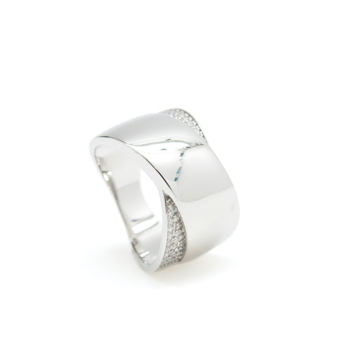 Anillos anchos diseño de bandas gruesas y circonitas