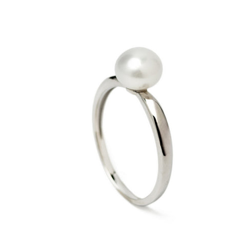 Anillos con perlas de plata de diseño clásico y sofisticado