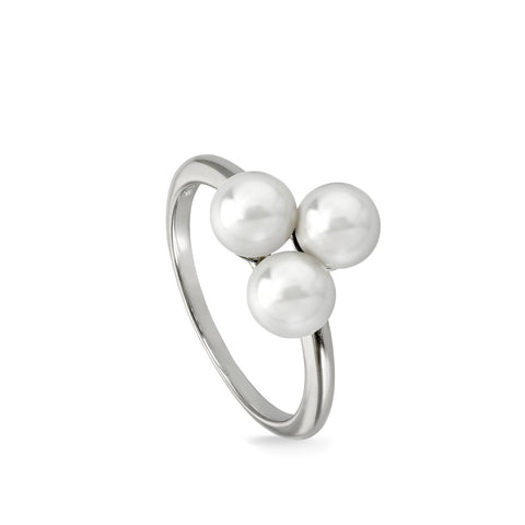 Anillos con perlas de plata diseño clásico con tres perlas