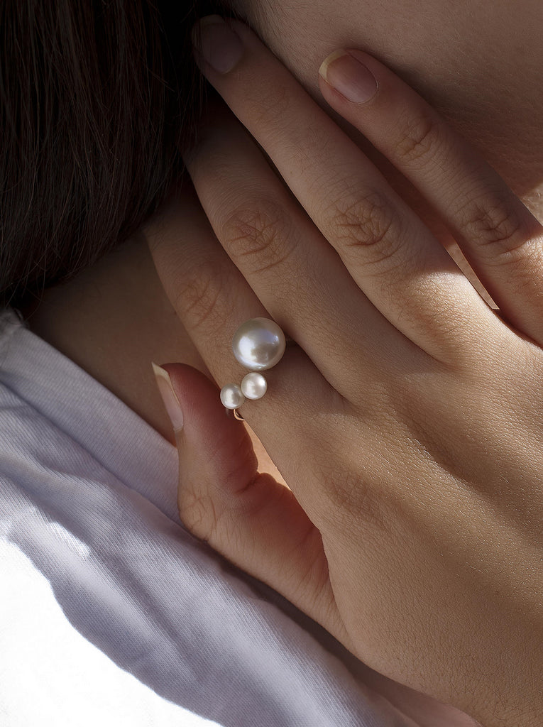 Anillos con perlas de plata diseño triple perla abierto-LINEARGENT