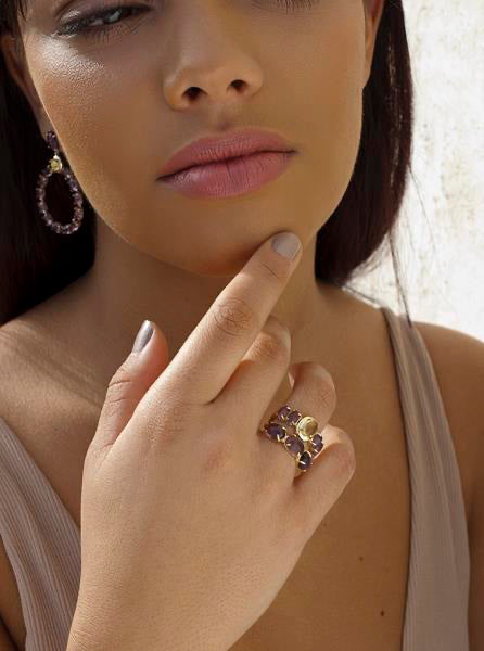 Anillos con piedras circonitas y andratita