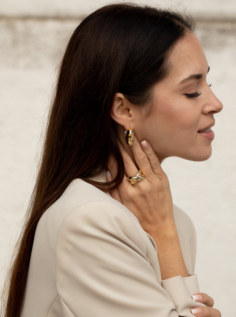 Baguespierres avec design croisé en LINEARGENT