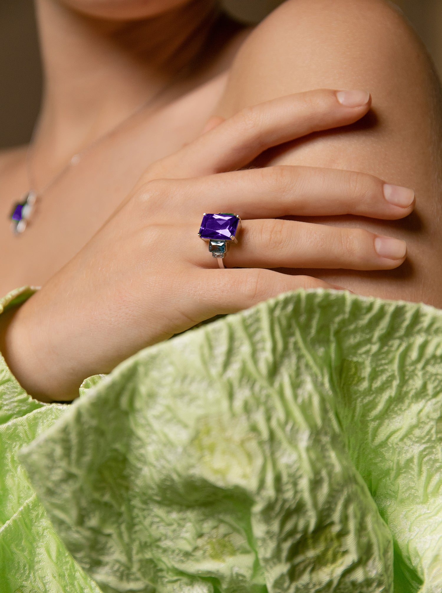 Bagues avec LINEARGENTtonalité LINEARGENT