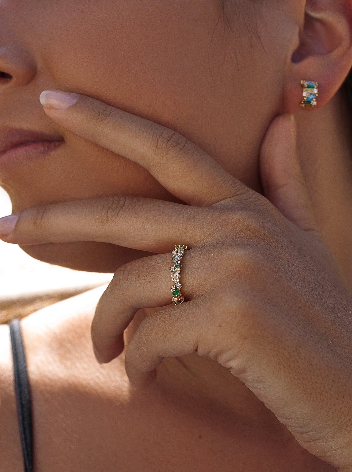 Rings with stones of silver in tone Green and Blue size emerald