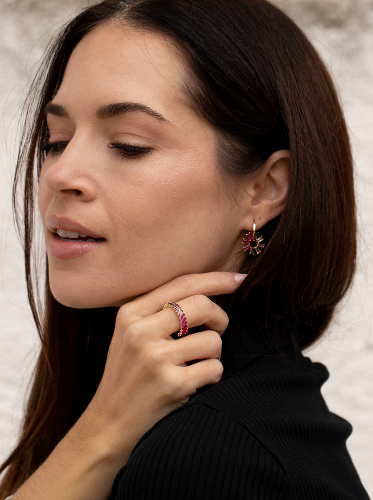 Anillos con piedras de plata en tonos rosas talla baguette-LINEARGENT