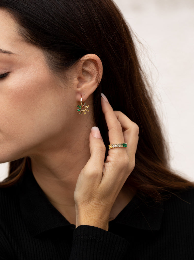 Anillos con piedras en tonos verdes talla baguette-LINEARGENT