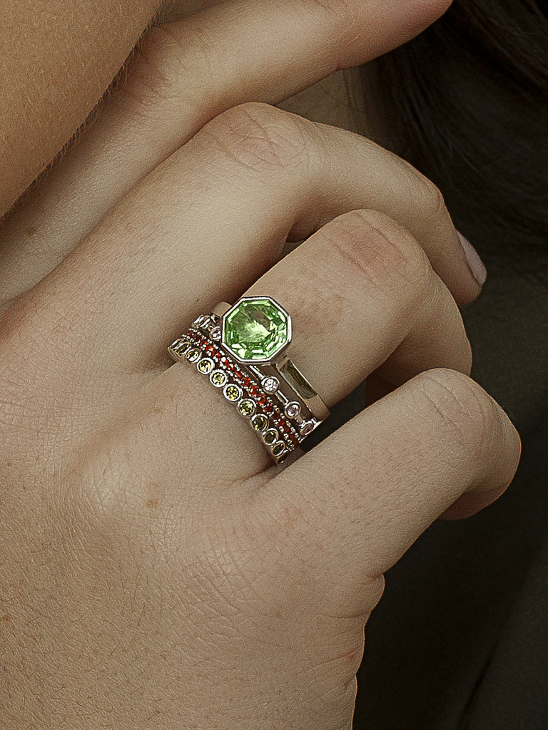 Anillos con piedras motivo hexagonal tono verde manzana-LINEARGENT