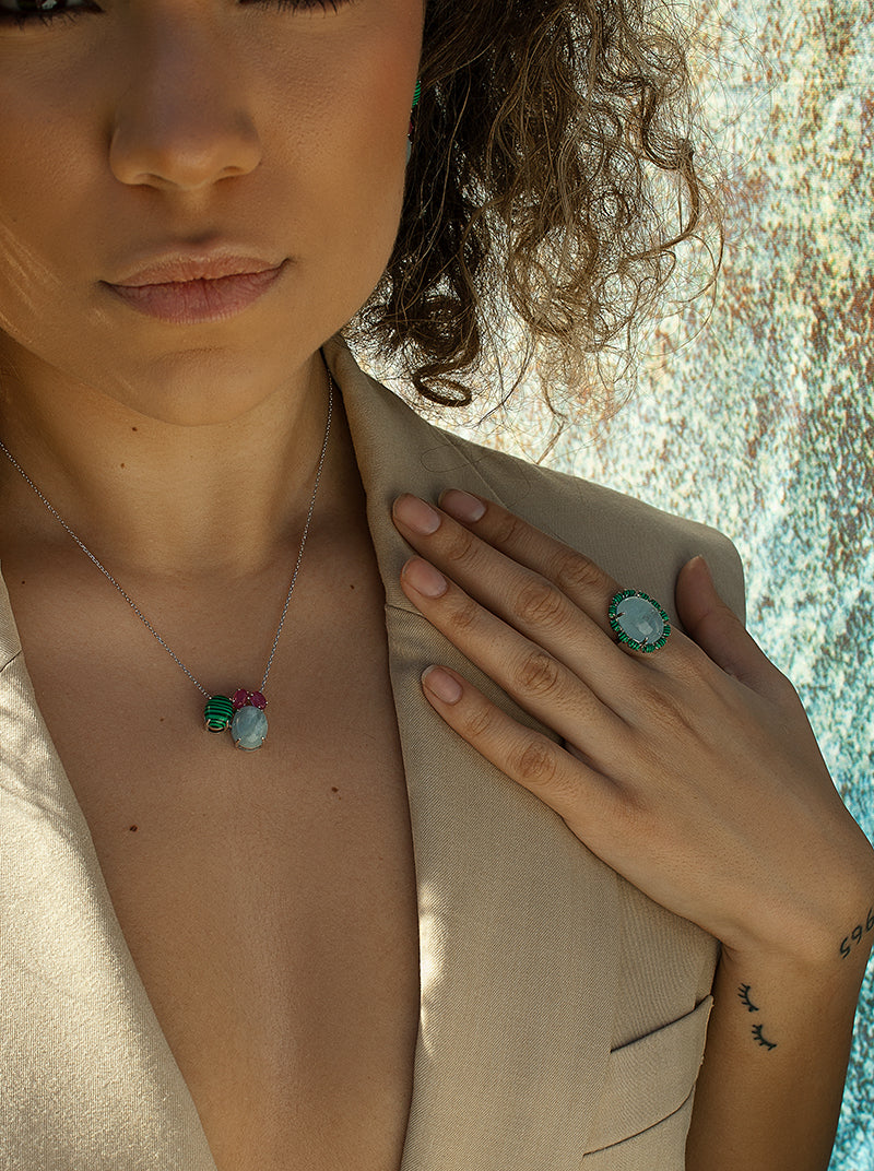 Anillos con piedras naturales diseño de flor