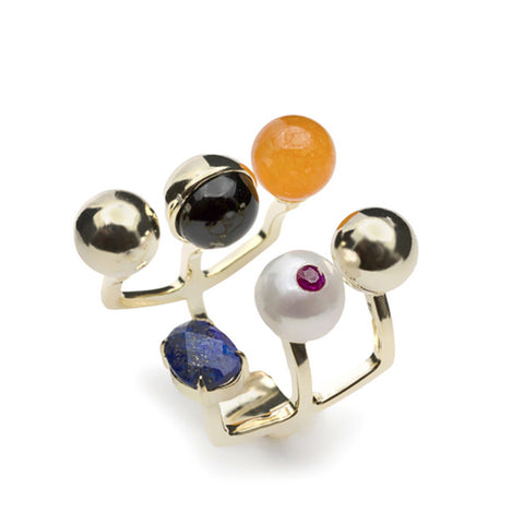 Anillos de diseño con esferas en tonos vibrantes