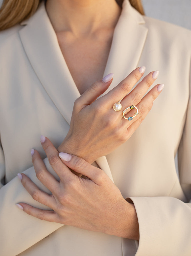 Rings of design open structure and circular