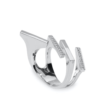 Anillos de diseño de plata escalonado con circonitas