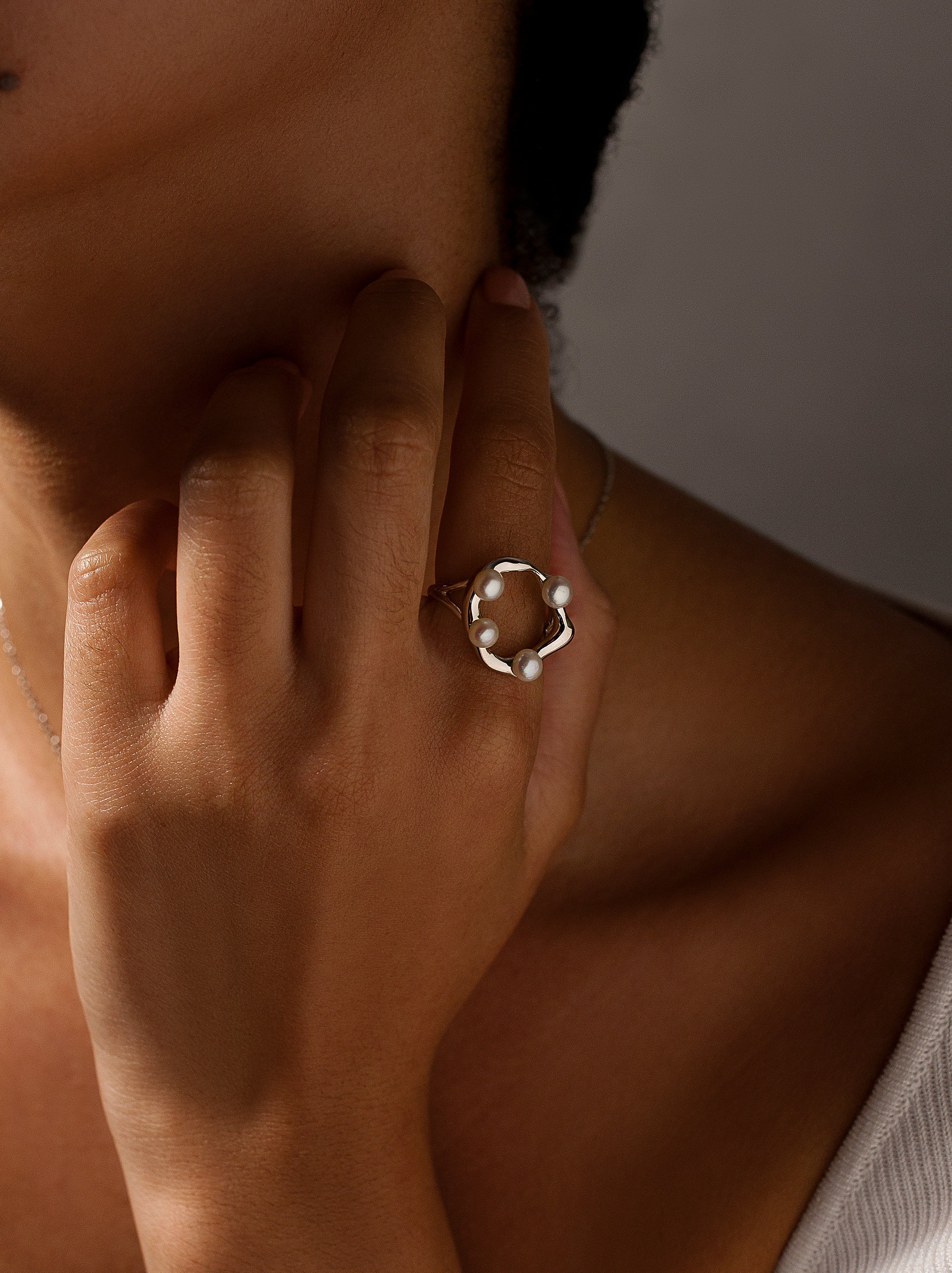 Anillos de diseño irregular con mini perlas-LINEARGENT