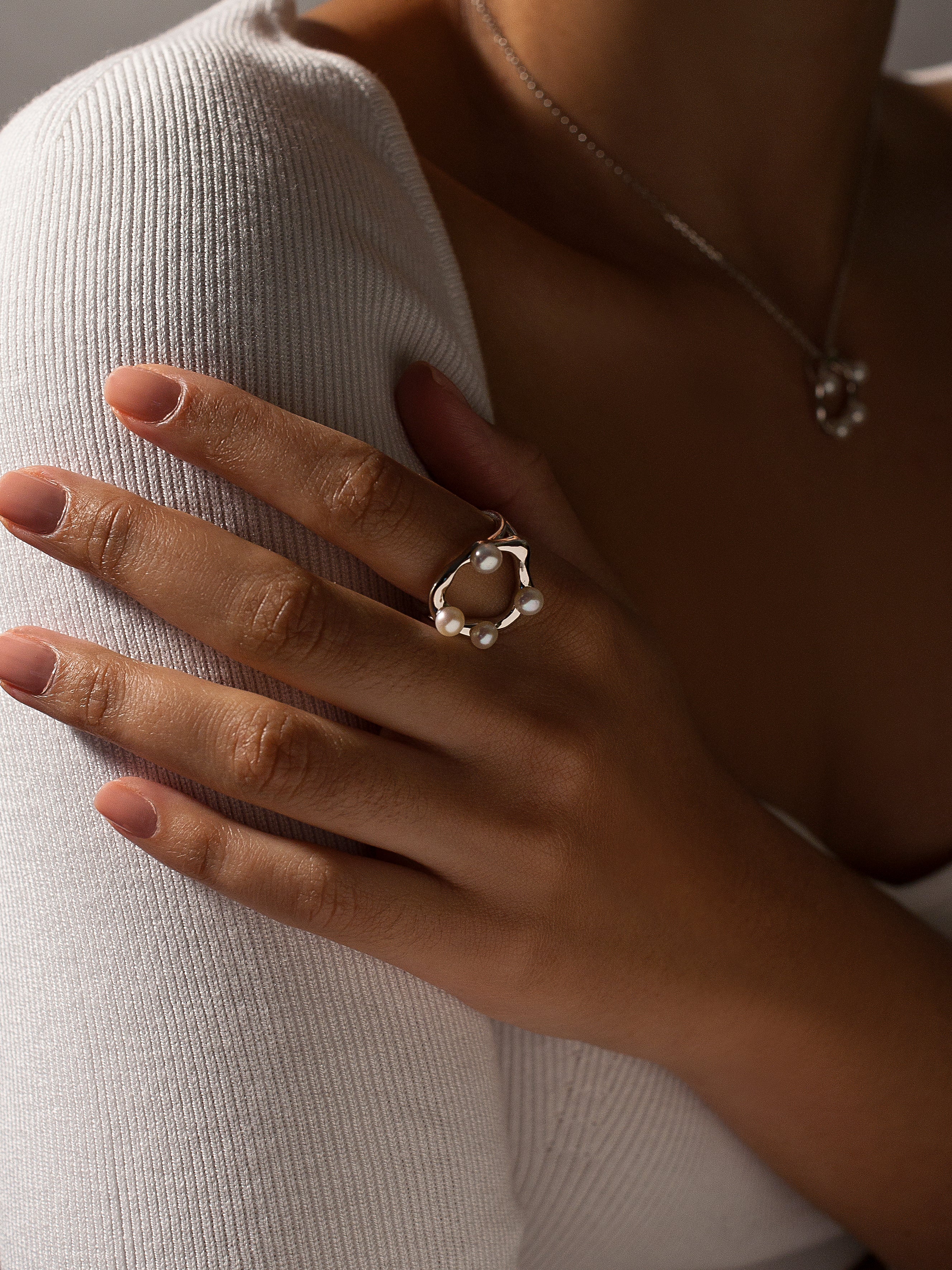 Anillos de diseño irregular con mini perlas-LINEARGENT