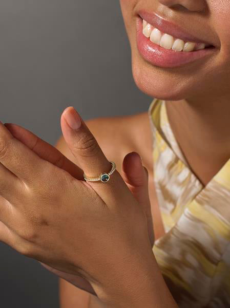 Anillos finos de plata con gema tono calcedonia y circonitas-LINEARGENT