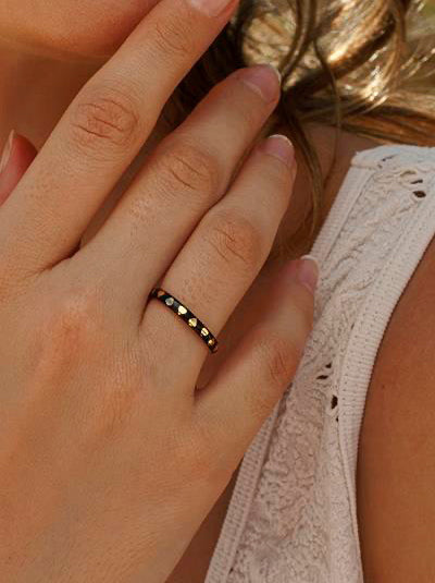 Anillos finos diseño de trébol con esmalte negro-LINEARGENT