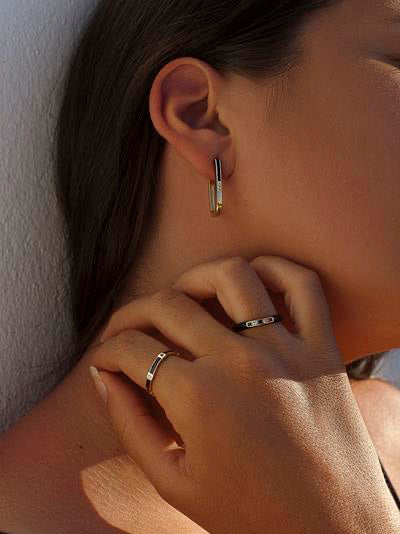 Anillos finos esmalte en plata diseño escalonado negro-LINEARGENT