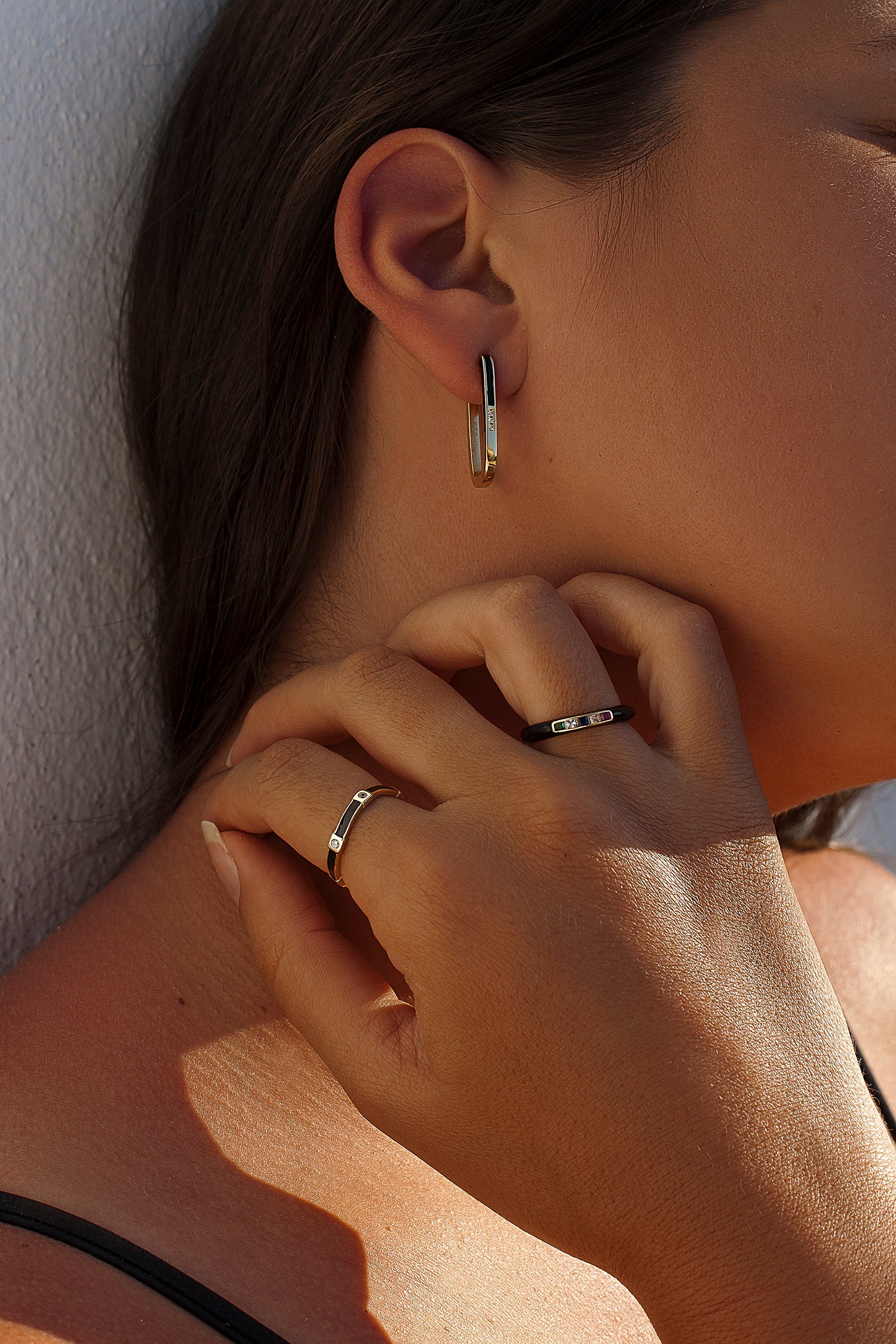 Anillos finos esmalte en plata diseño escalonado negro-LINEARGENT