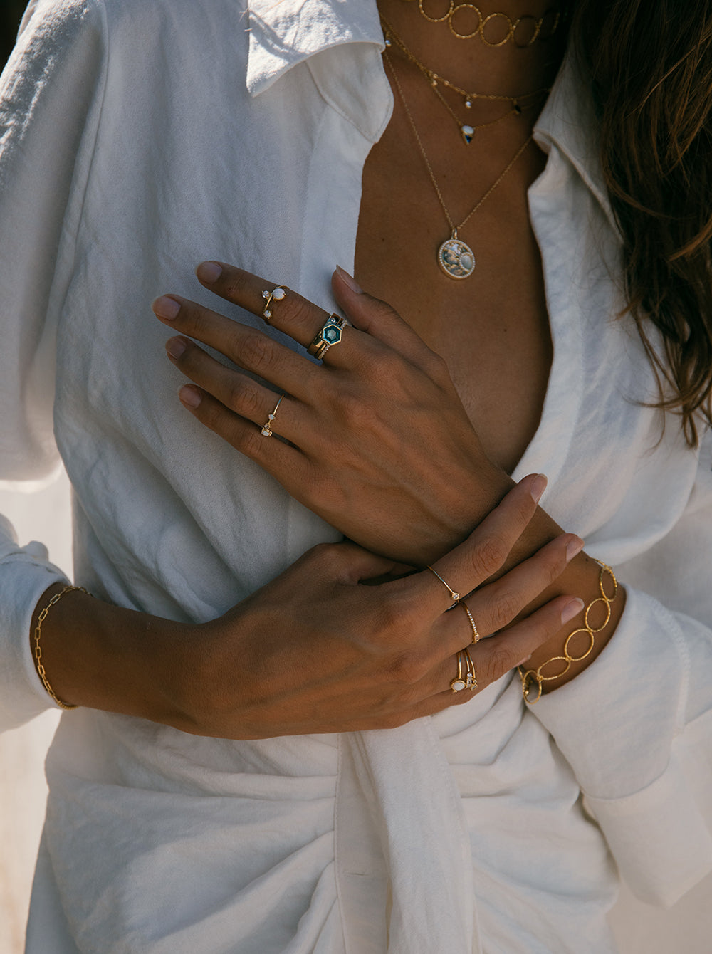 Anillos finos multi diseño con circonitas y gema azul