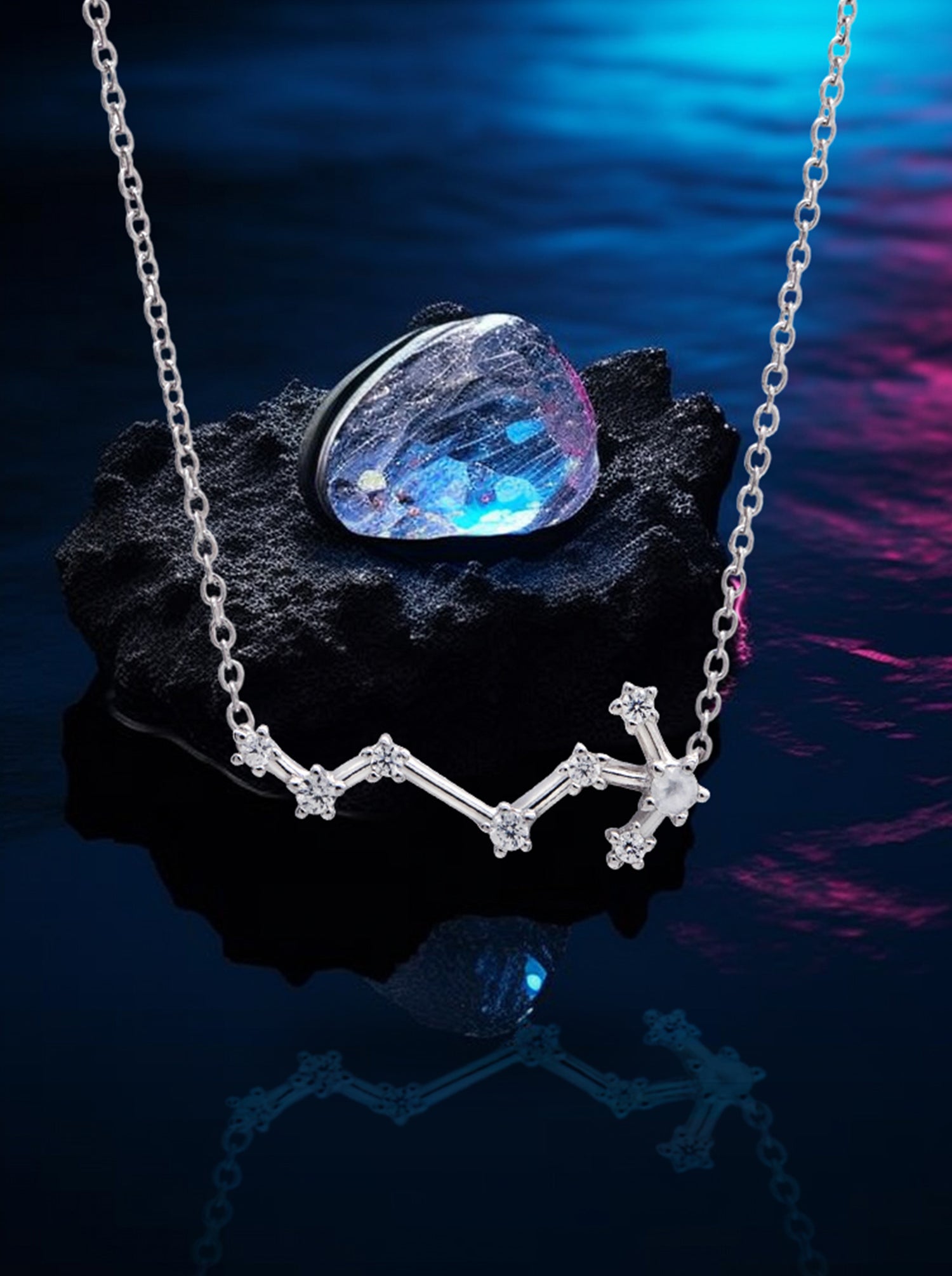 Colgante Constelación ESCORPIO de plata con Calcedonia natural