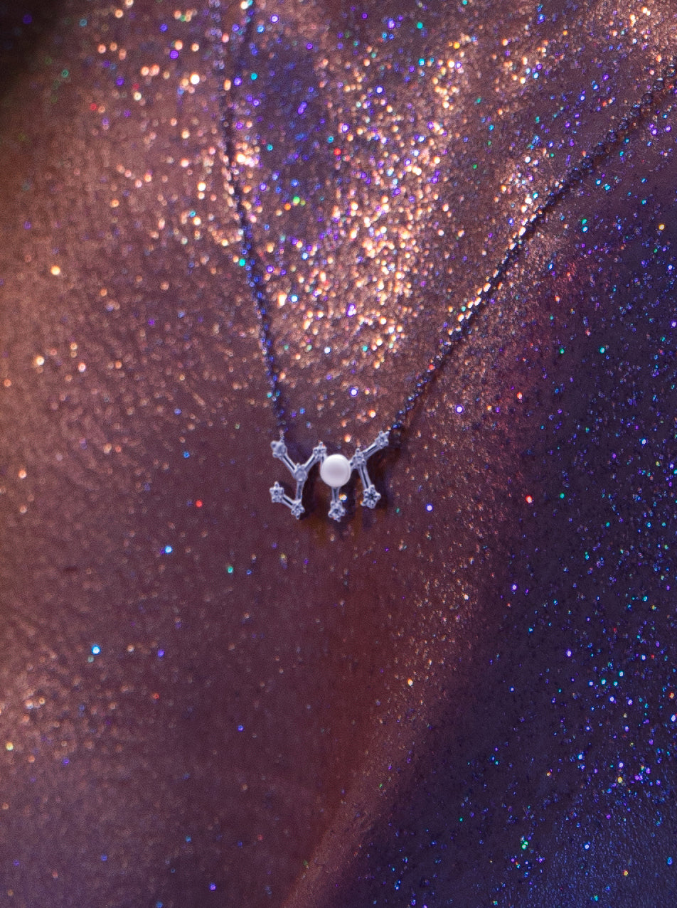 Colgante Constelación SAGITARIO de plata con Perla de Agua Dulce natural-LINEARGENT