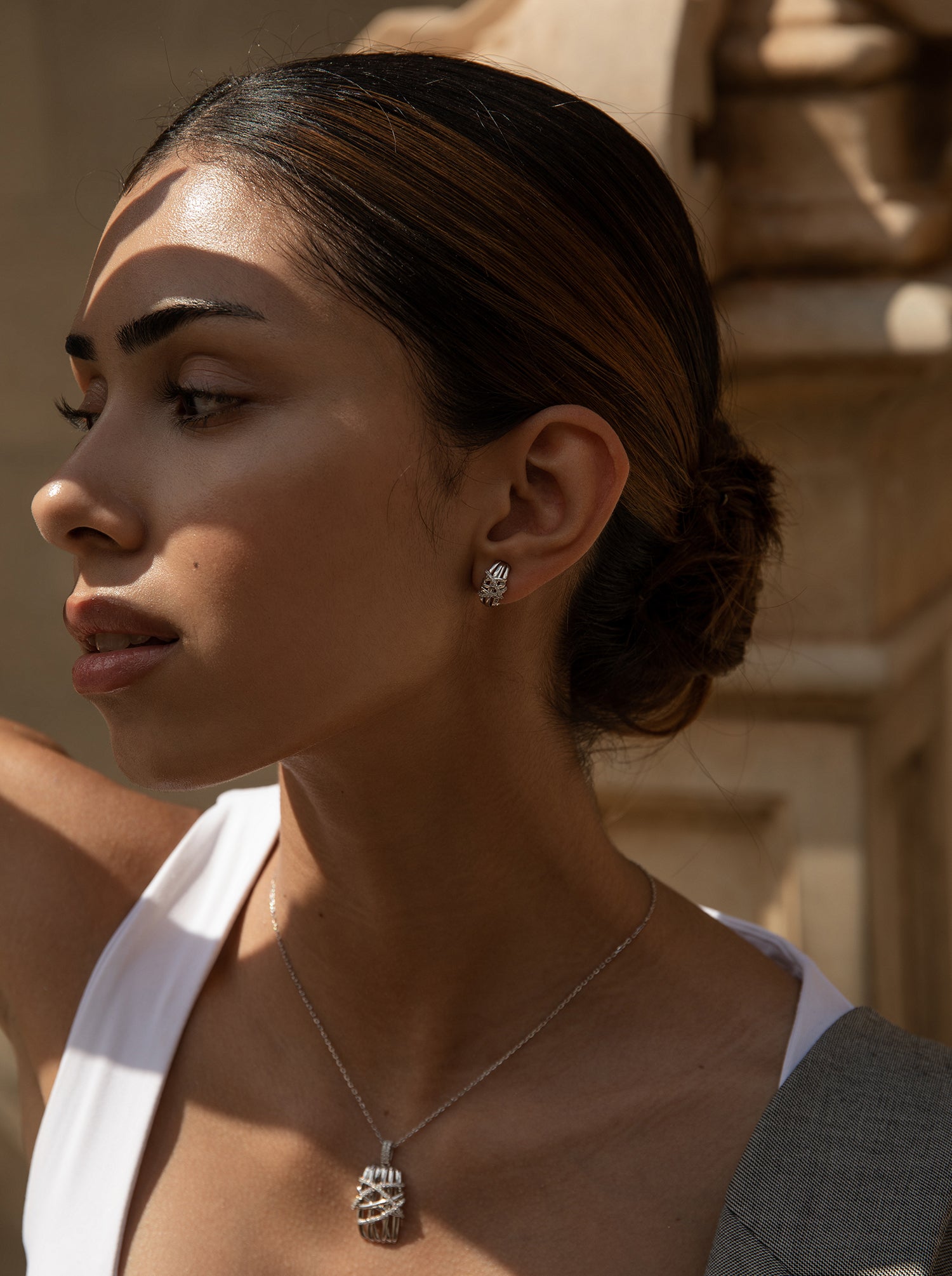 pendant brilliant silver with crisscross detail