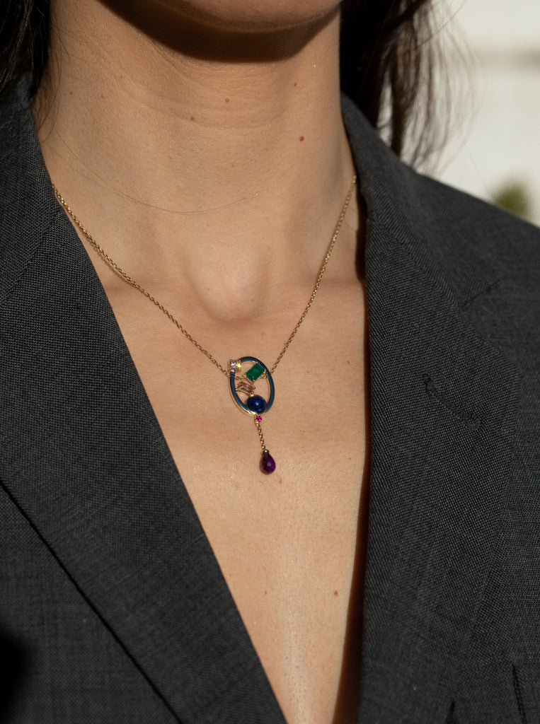 Colgante plata original de diseño vanguardista con gemas