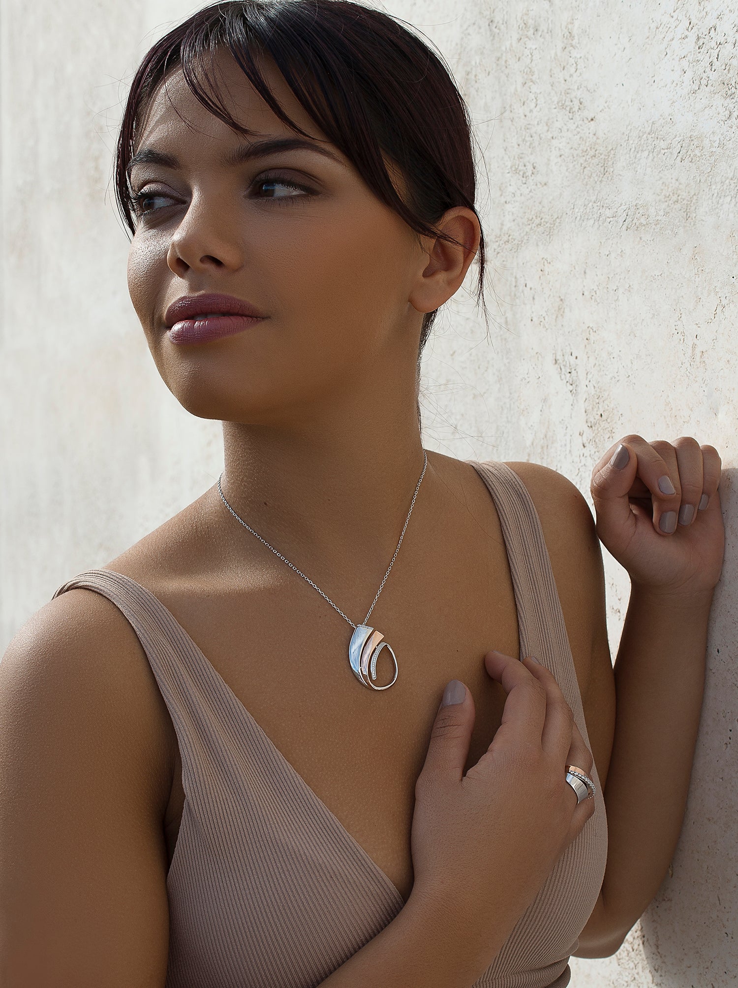 Pendants two tone design irregular with zirconias