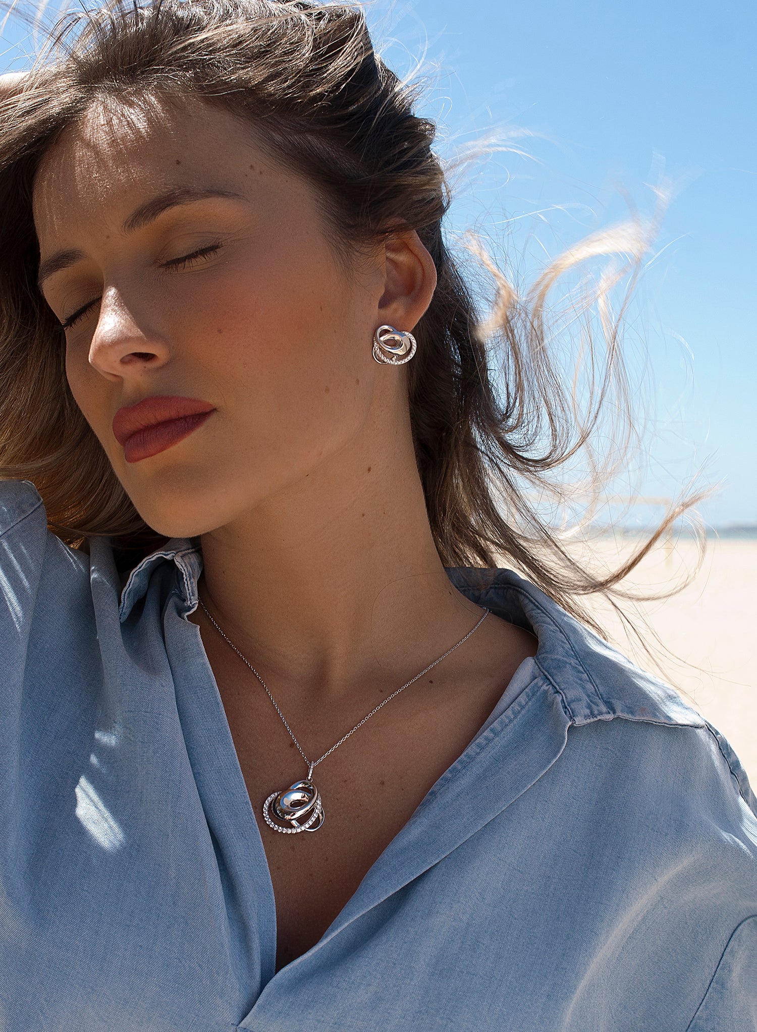 Colgantes de plata grandes diseño anudado