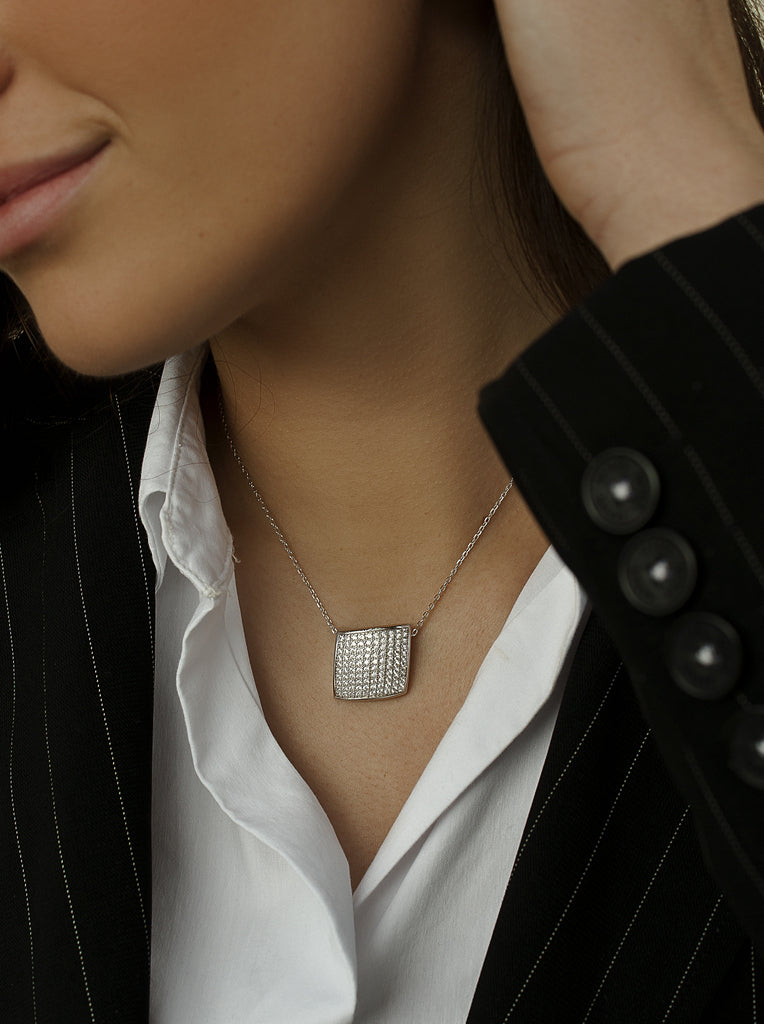 Collar de plata diseño cuadrado con circonitas-LINEARGENT