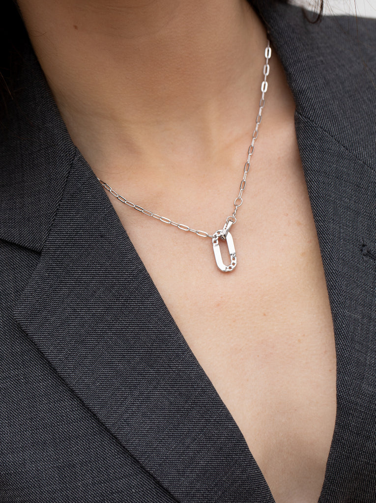 Collar de plata pieza eslabon con circonitas y cadena