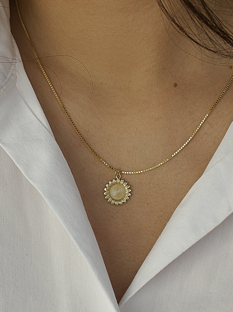 collier médaille en argent en plated in or design LINEARGENT