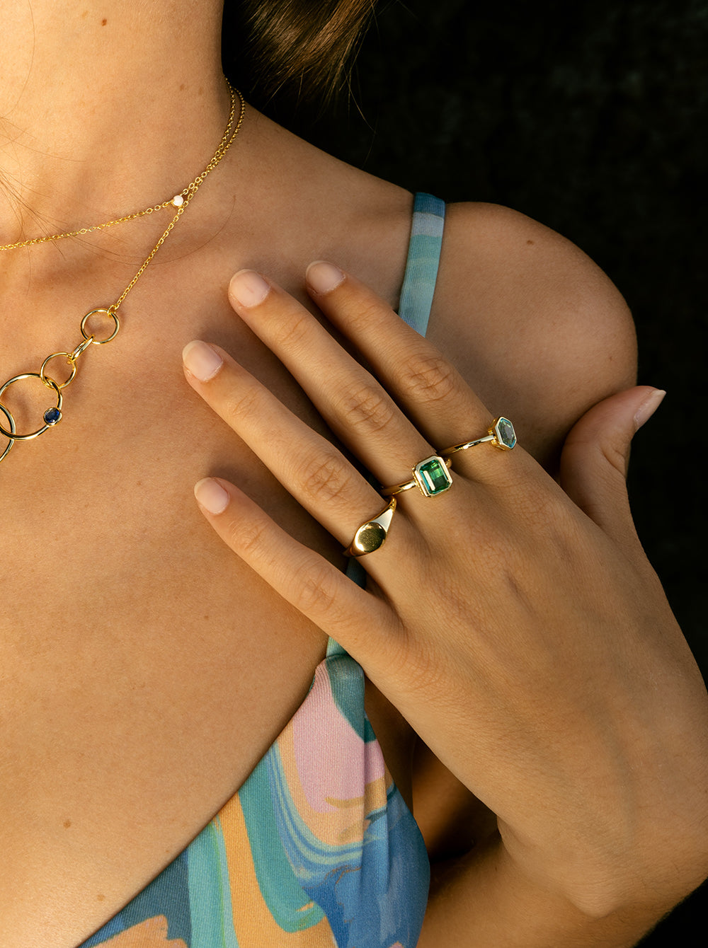 necklaces short design of three gems with gold plating