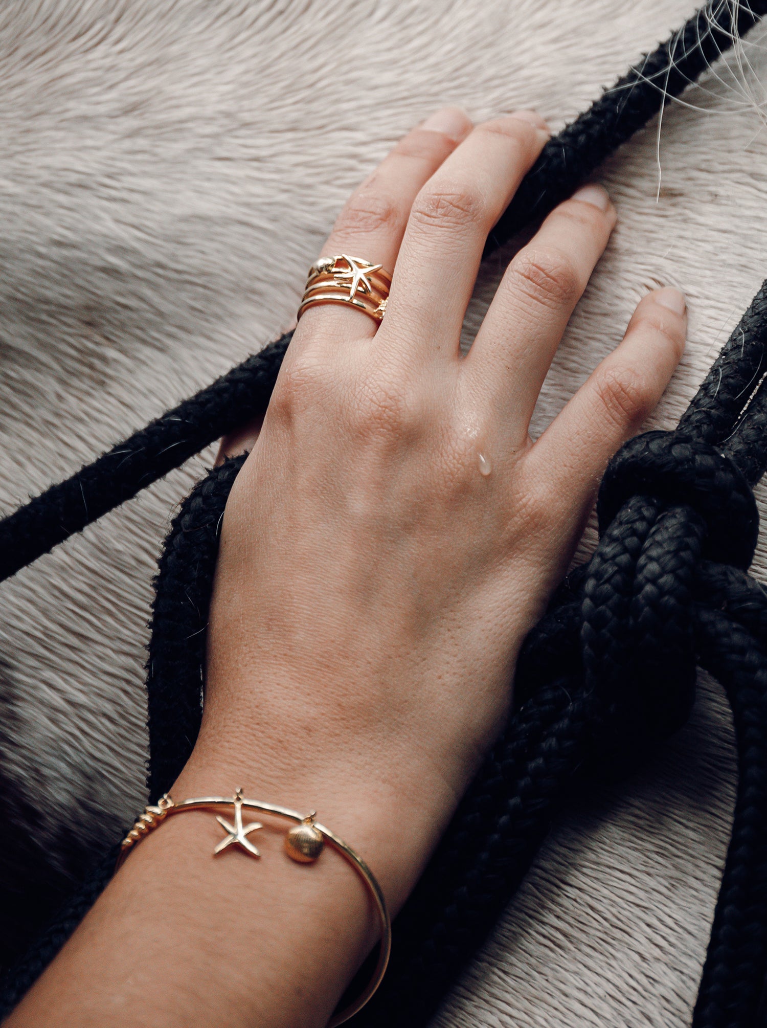 LINEARGENT_GAIA_CHARMS-IN__2