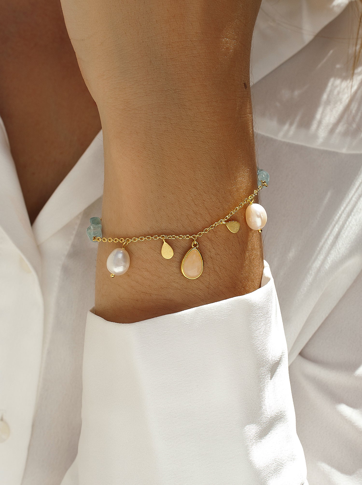 LINEARGENT_GAIA_MINI-CHARMS-2_a86e41c2-f3a2-4191-992d-aec0f68baba0