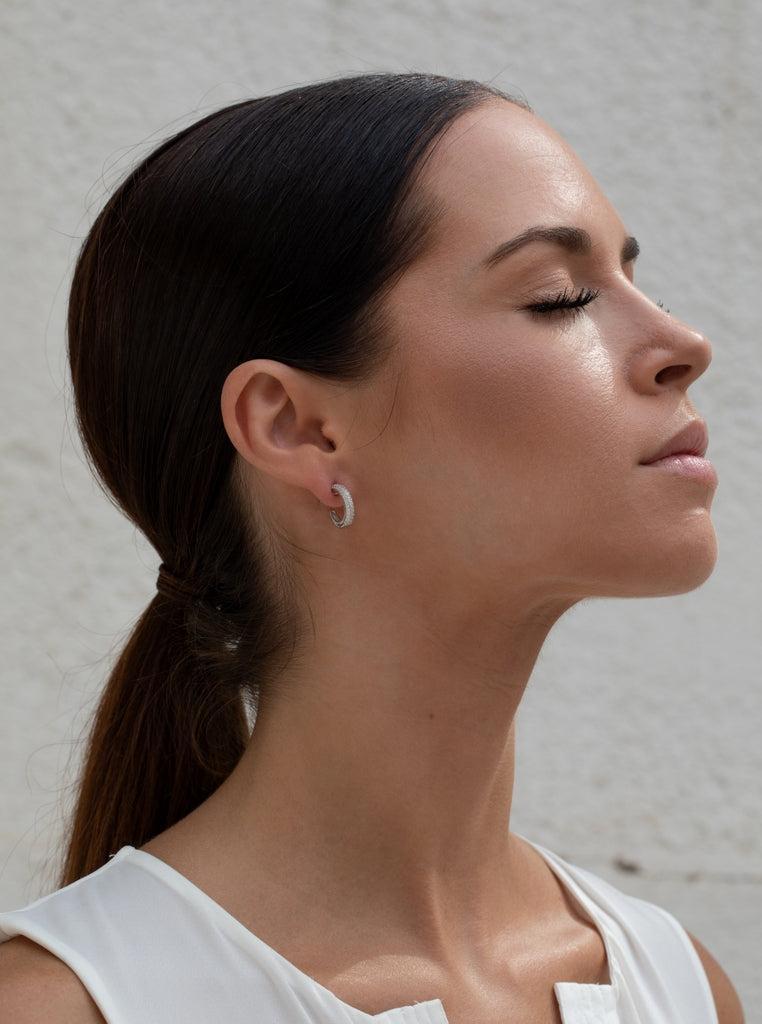 Pendientes aro con circonitas blancas modelo pequeño