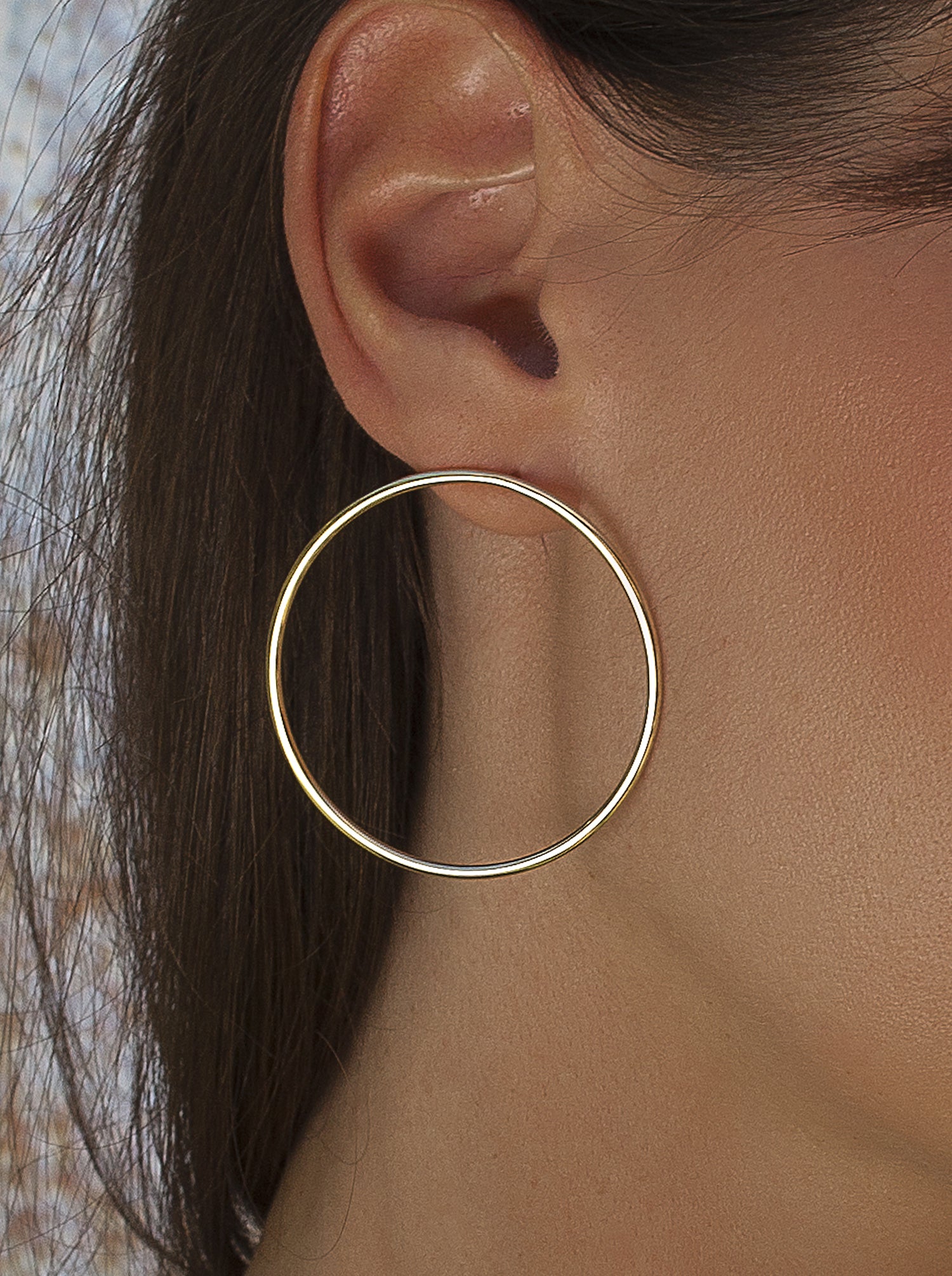 Pendientes aro de plata bañada en oro diseño maxi círculo-LINEARGENT