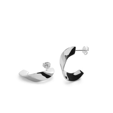 Pendientes aro de plata con diseño ondulado